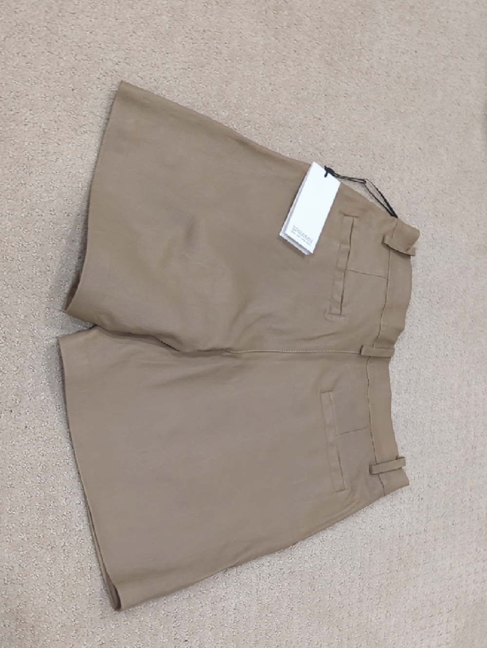 SPRWMN Deep Pleated Trouser Short in Khaki - Picture 5 of 6
